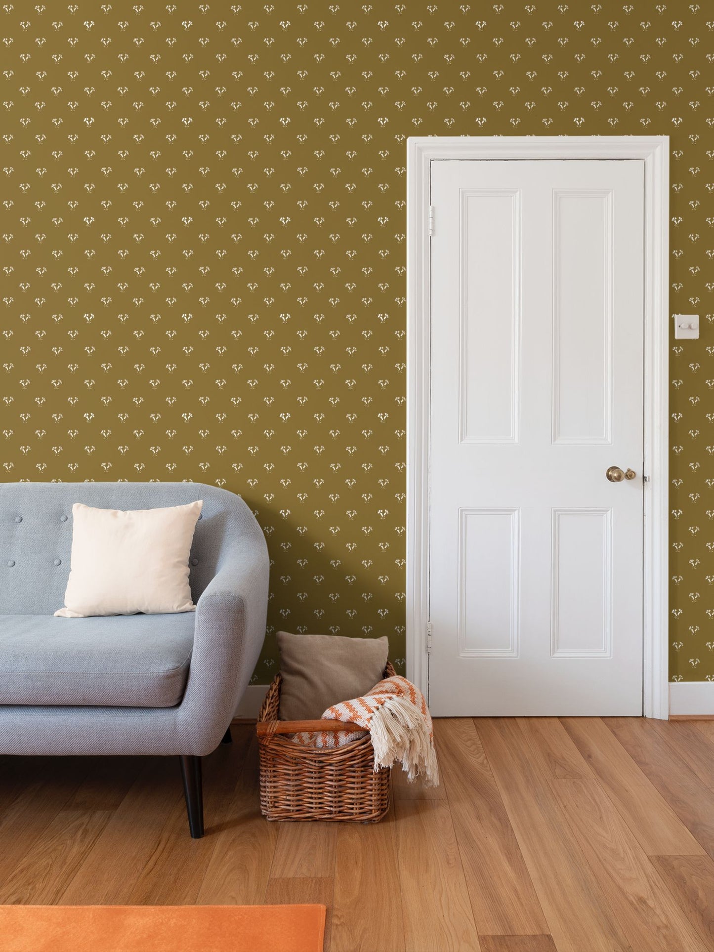 Colonial Thistle Stencil white on mustard/gold wallpaper